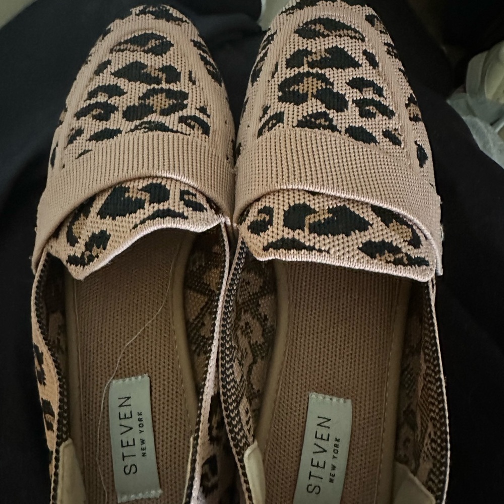 Seven7 Beige and Black Textured Loafers